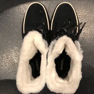 SOREL Black Tívolis IV 7M Womens Waterproof Short Boots Suede Winter Snow Winter